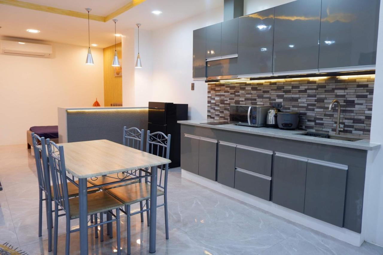 Cozy Entire Condo Unit With Pool Access Angeles Exterior photo